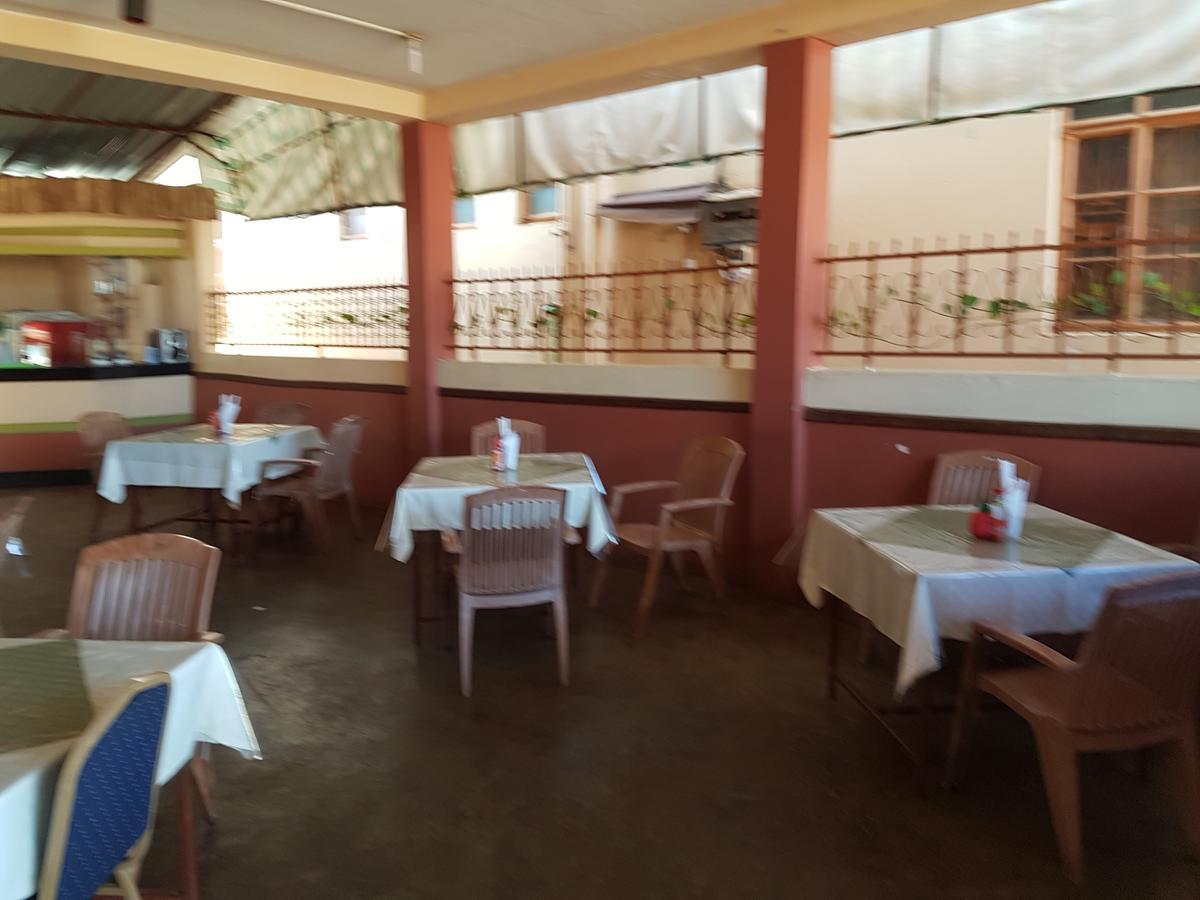 Melvic Inn Kisumu Esterno foto